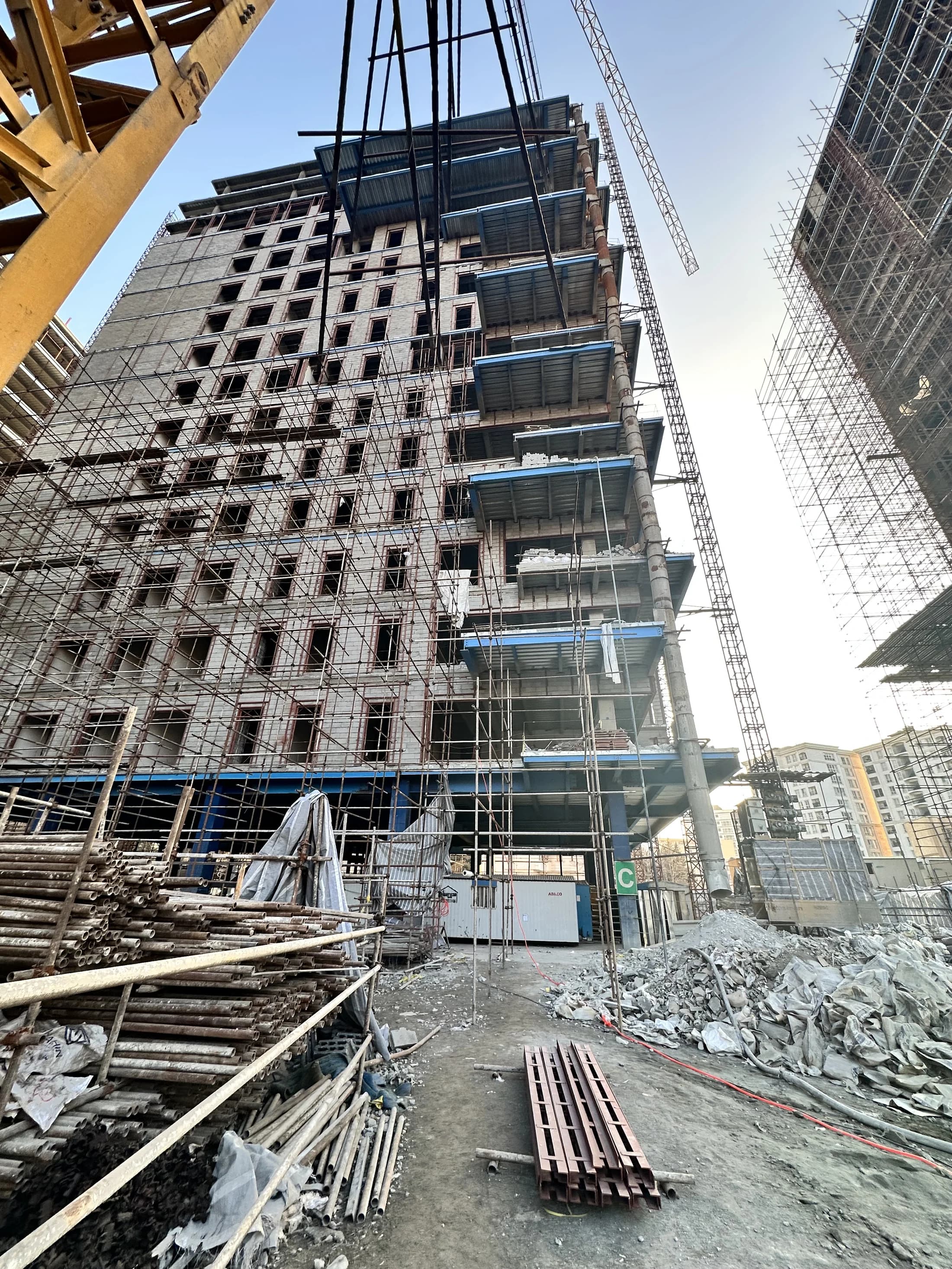 Ozgol tower structure and scaffolding